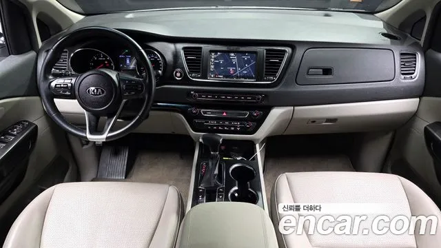 Kia Carnival — интерьер