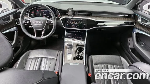 Audi A6 — интерьер
