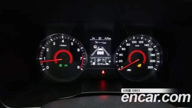 KG Mobility Tivoli — интерьер