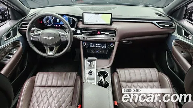 Genesis G70 — интерьер
