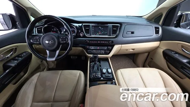 Kia Carnival — интерьер