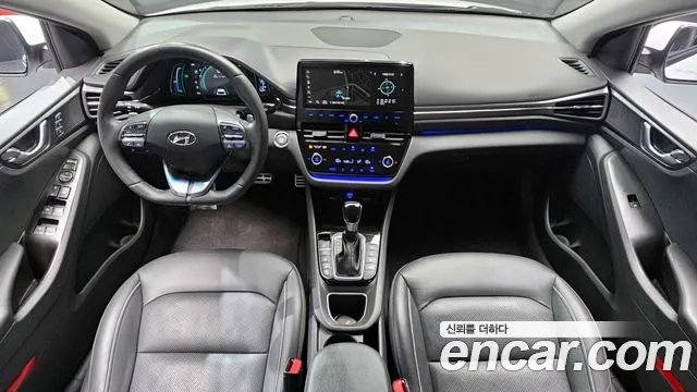 Hyundai Ioniq — интерьер