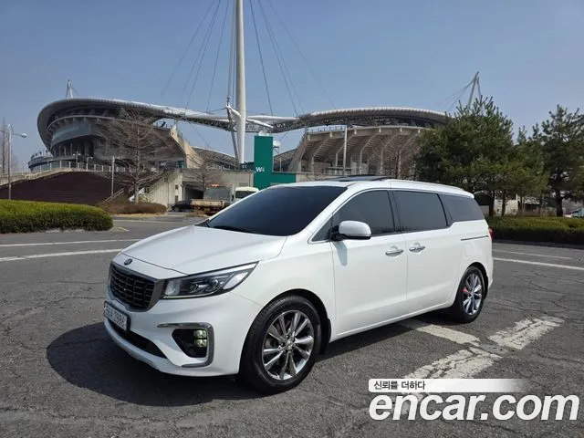 Kia Carnival — экстерьер