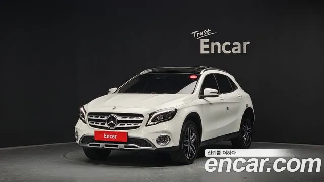 Mercedes-Benz GLA-класс