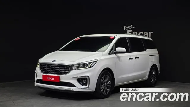 Kia Carnival — экстерьер