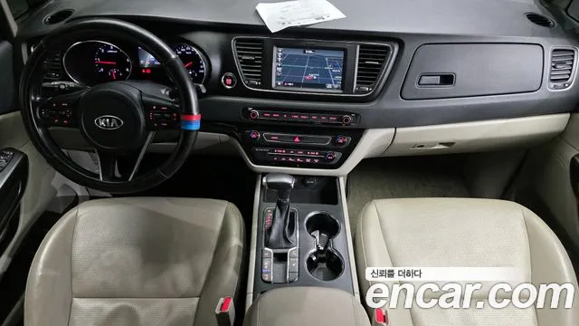 Kia Carnival — интерьер