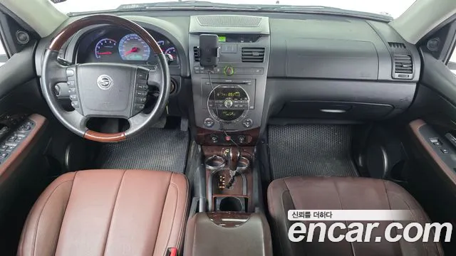 KG Mobility Rexton — интерьер