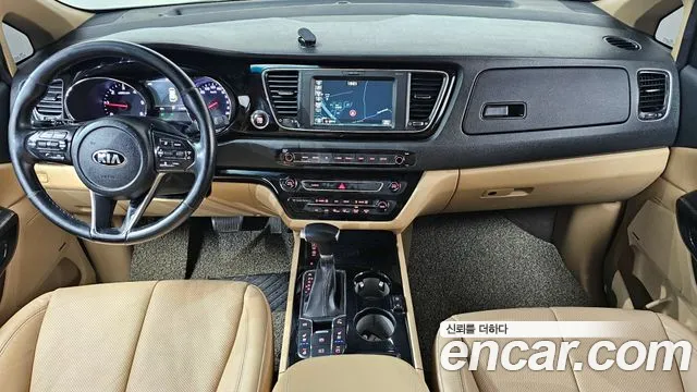 Kia Carnival — интерьер