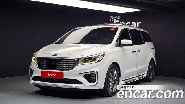 Kia Carnival — экстерьер