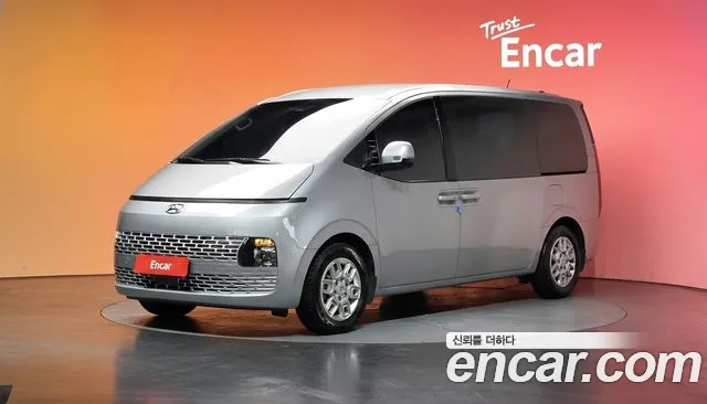 Hyundai Staria