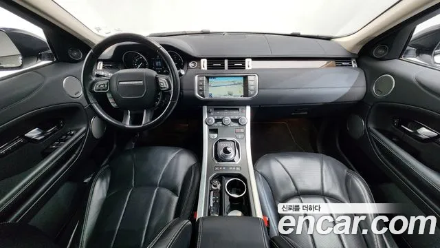Land Rover Range Rover Evoque — интерьер