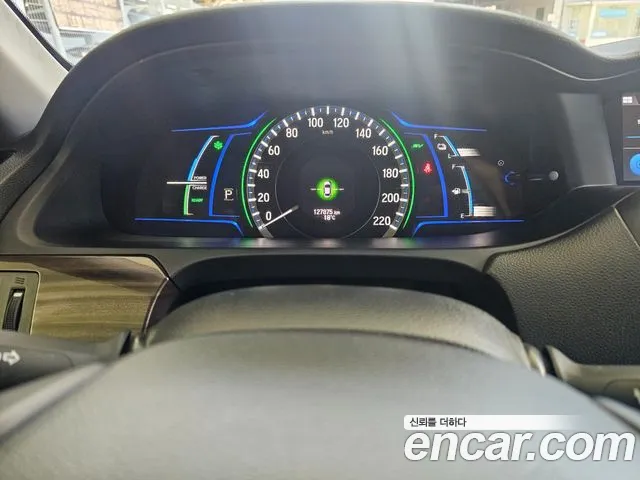 Honda Accord — интерьер