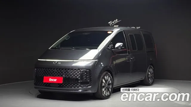 Hyundai Staria