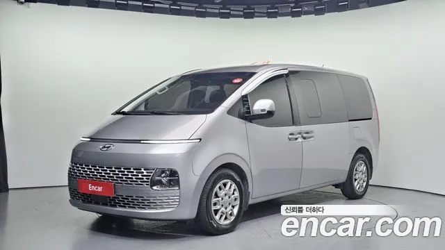 Hyundai Staria