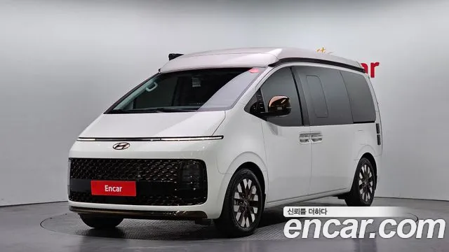 Hyundai Staria