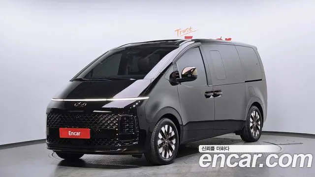 Hyundai Staria