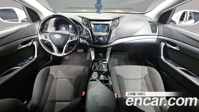 Hyundai i40 — интерьер