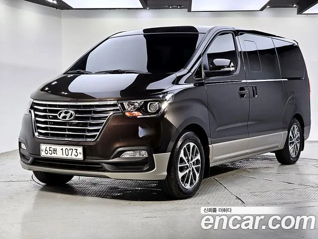 Hyundai Starex
