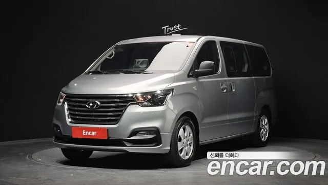 Hyundai Starex