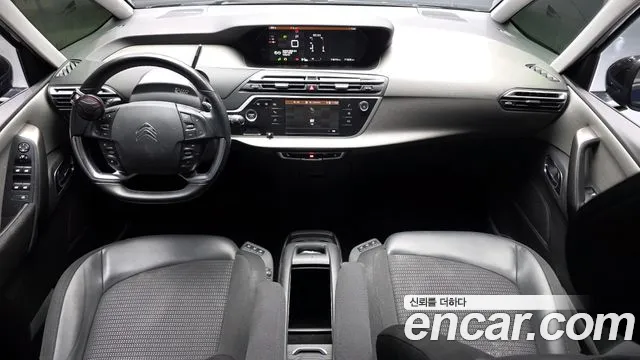 Citroën / DS C4 SpaceTourer — интерьер