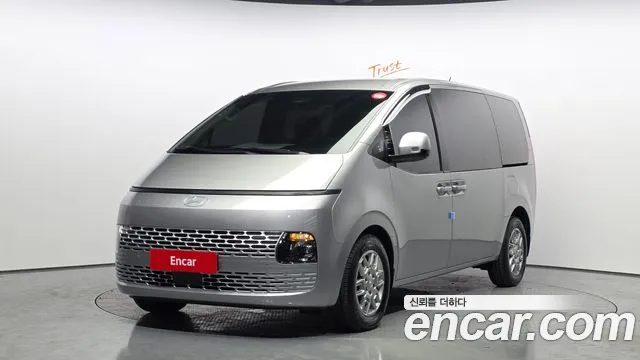 Hyundai Staria