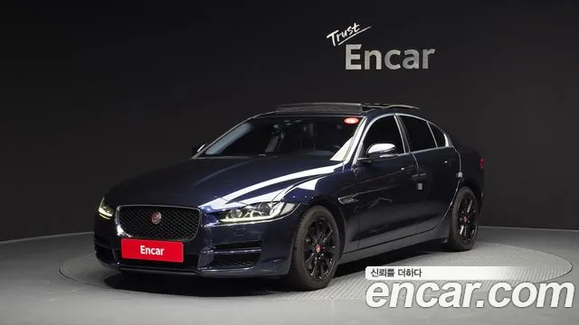 Jaguar XE