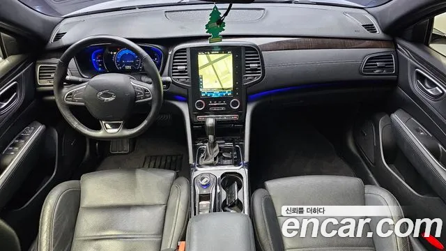 Renault Korea SM6 — интерьер