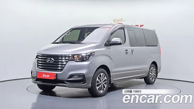 Hyundai Starex