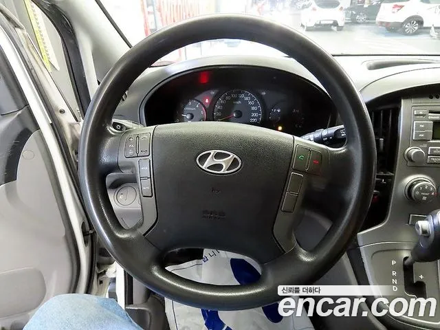 Hyundai Starex — интерьер