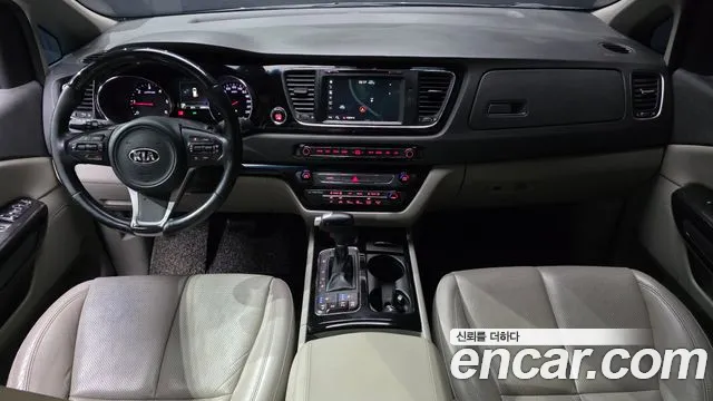 Kia Carnival — интерьер