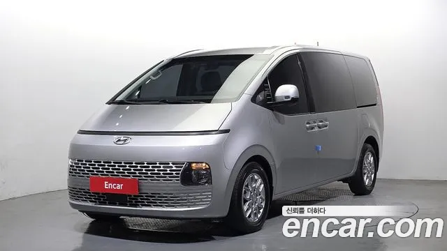 Hyundai Staria