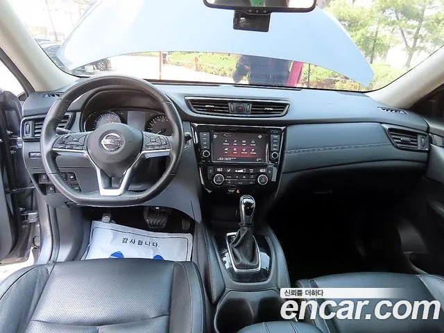 Nissan X-Trail — интерьер
