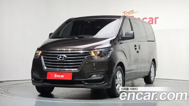 Hyundai Starex