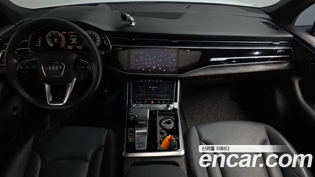 Audi Q7 — интерьер