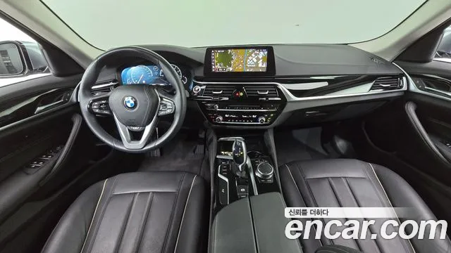BMW 5 серия — интерьер