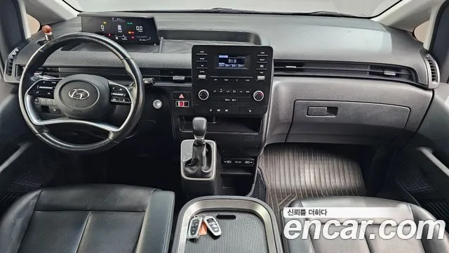 Hyundai Staria — интерьер