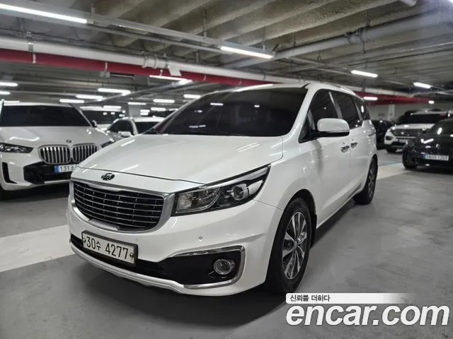 Kia Carnival — экстерьер