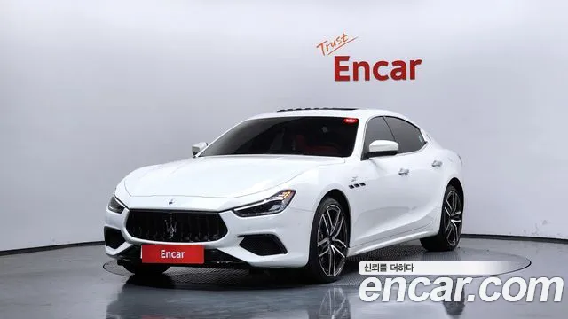 Maserati Ghibli