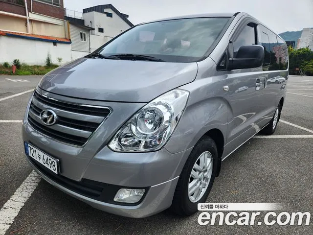 Hyundai Starex
