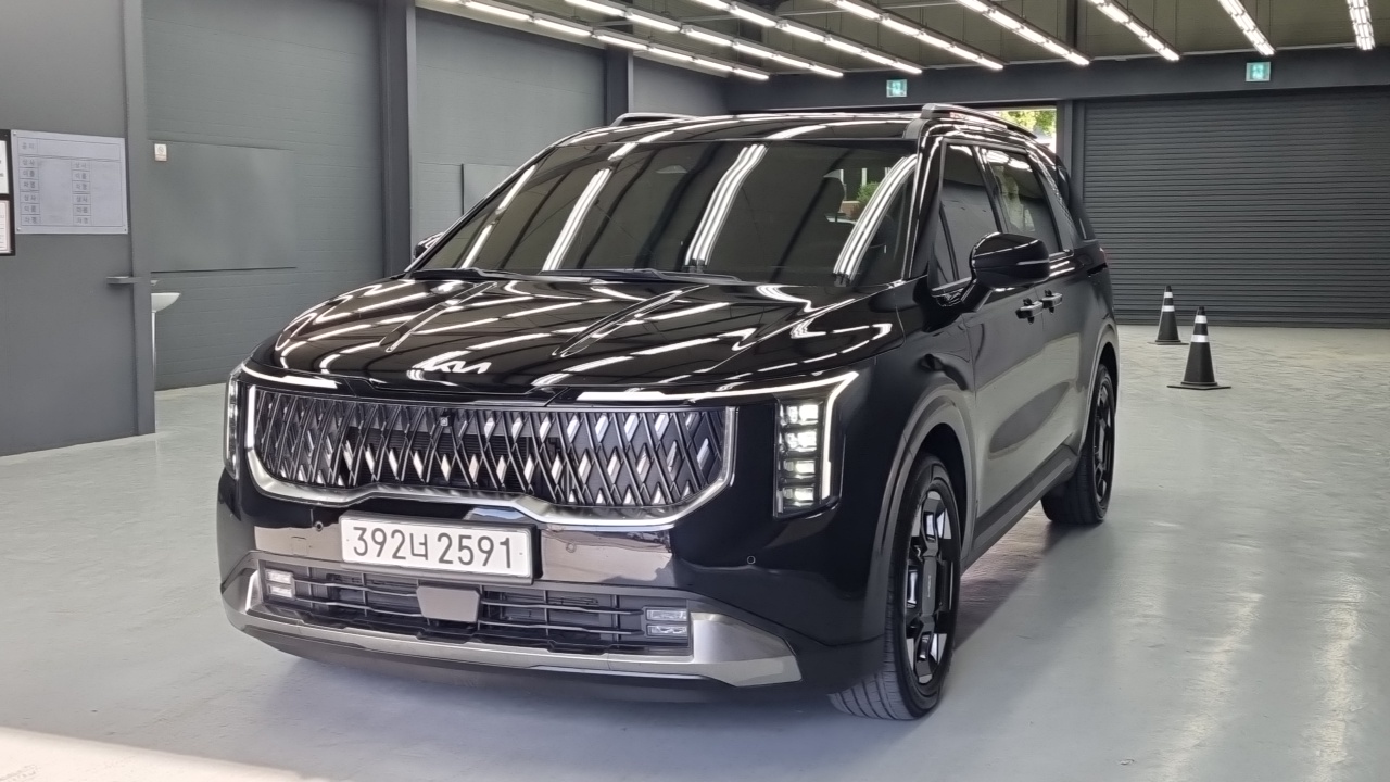 Kia Carnival — экстерьер
