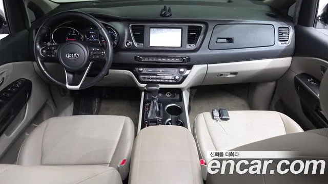 Kia Carnival — интерьер