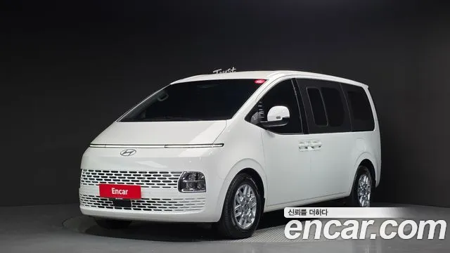 Hyundai Staria