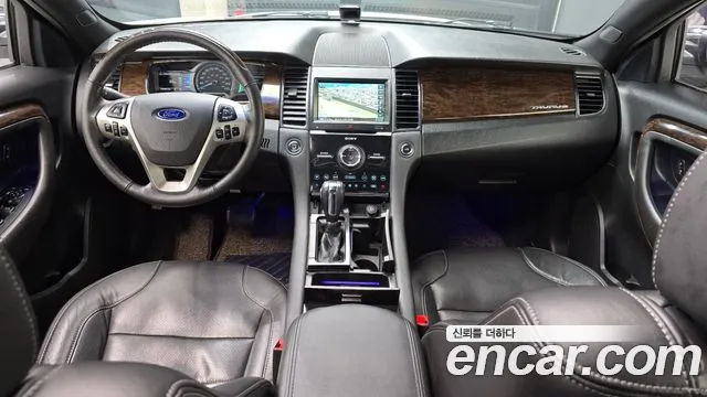 Ford Taurus — интерьер