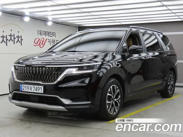 Kia Carnival — экстерьер