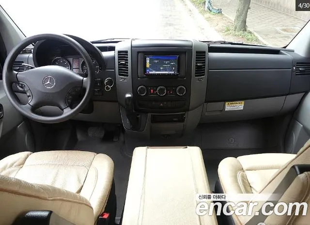 Mercedes-Benz Sprinter — интерьер