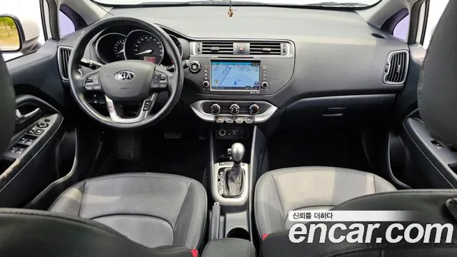 Kia Pride — интерьер