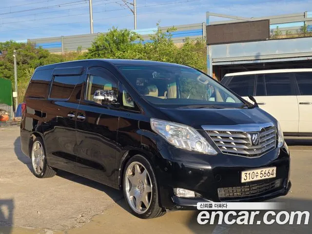 Toyota Alphard — интерьер