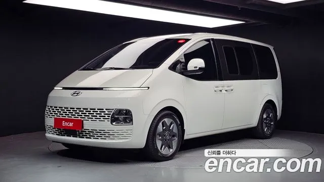 Hyundai Staria