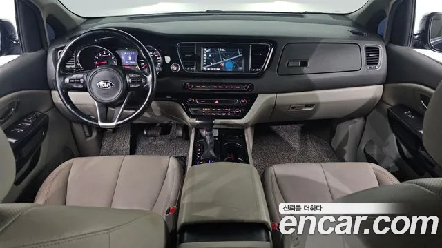 Kia Carnival — интерьер