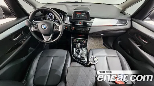 BMW 2 серия — интерьер
